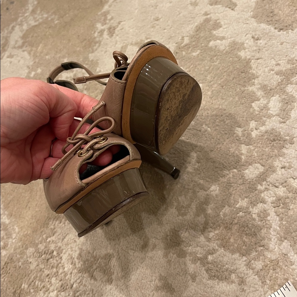 Burberry leather slingback high heel sandal size 39 - Picture 13 of 13